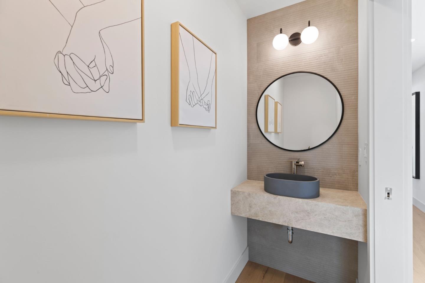 Detail Gallery Image 28 of 41 For 760 Loma Ct, Redwood City,  CA 94062 - 4 Beds | 3/1 Baths