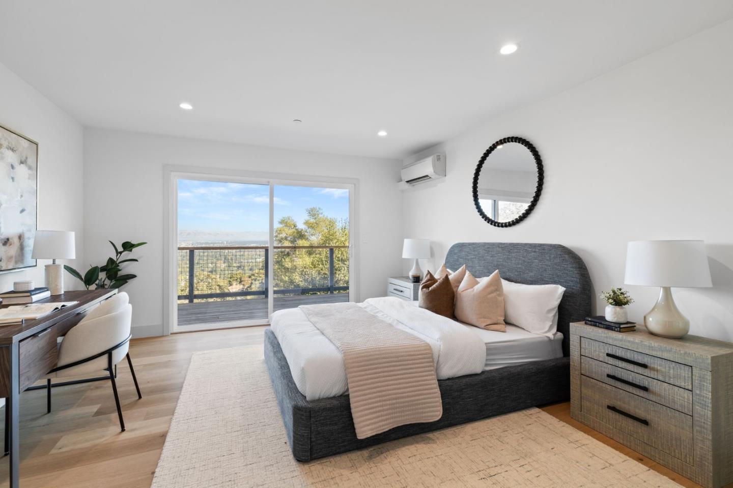 Detail Gallery Image 32 of 41 For 760 Loma Ct, Redwood City,  CA 94062 - 4 Beds | 3/1 Baths