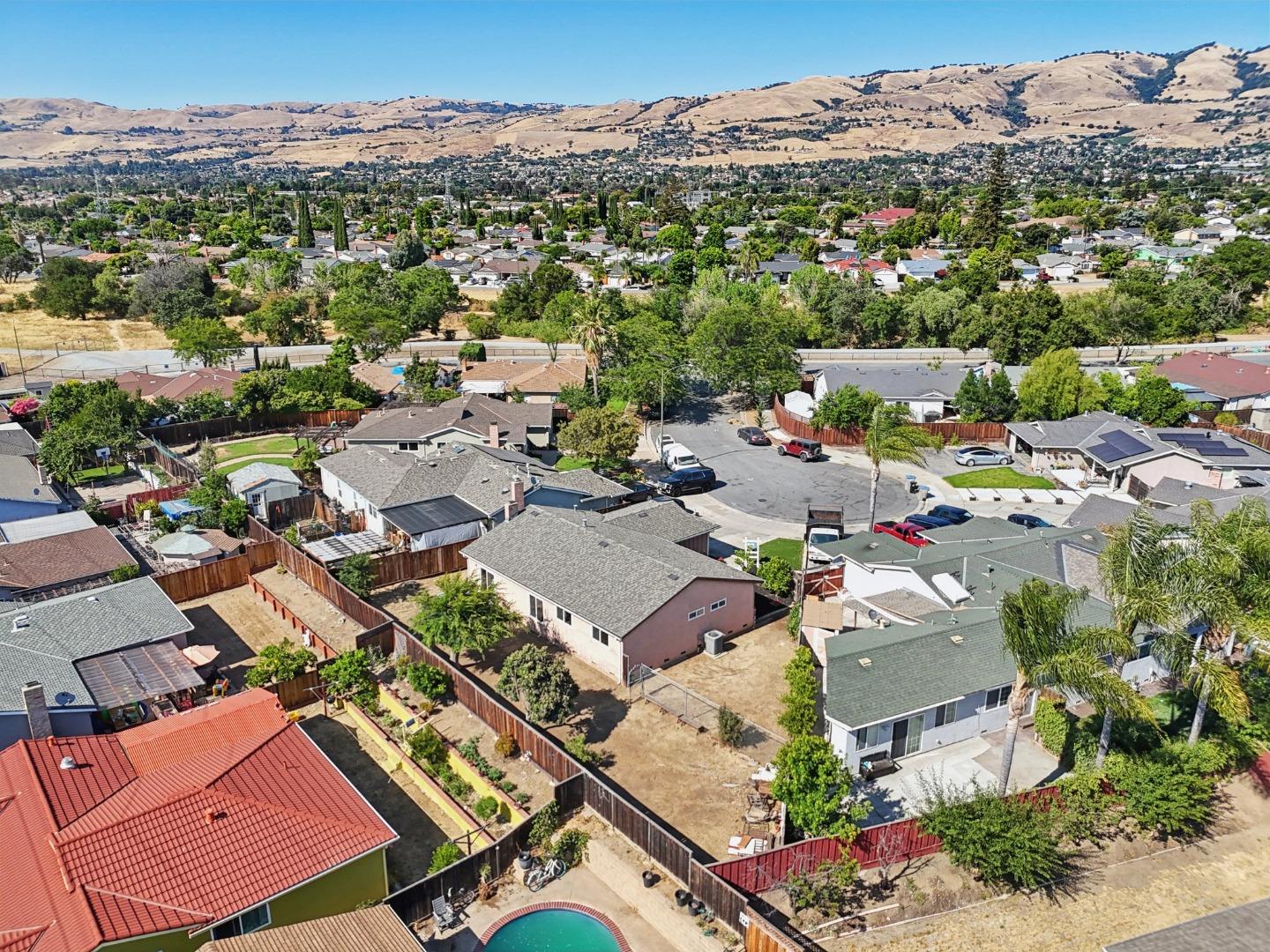 Detail Gallery Image 48 of 58 For 2995 Pettigrew Ct, San Jose,  CA 95148 - 3 Beds | 2 Baths
