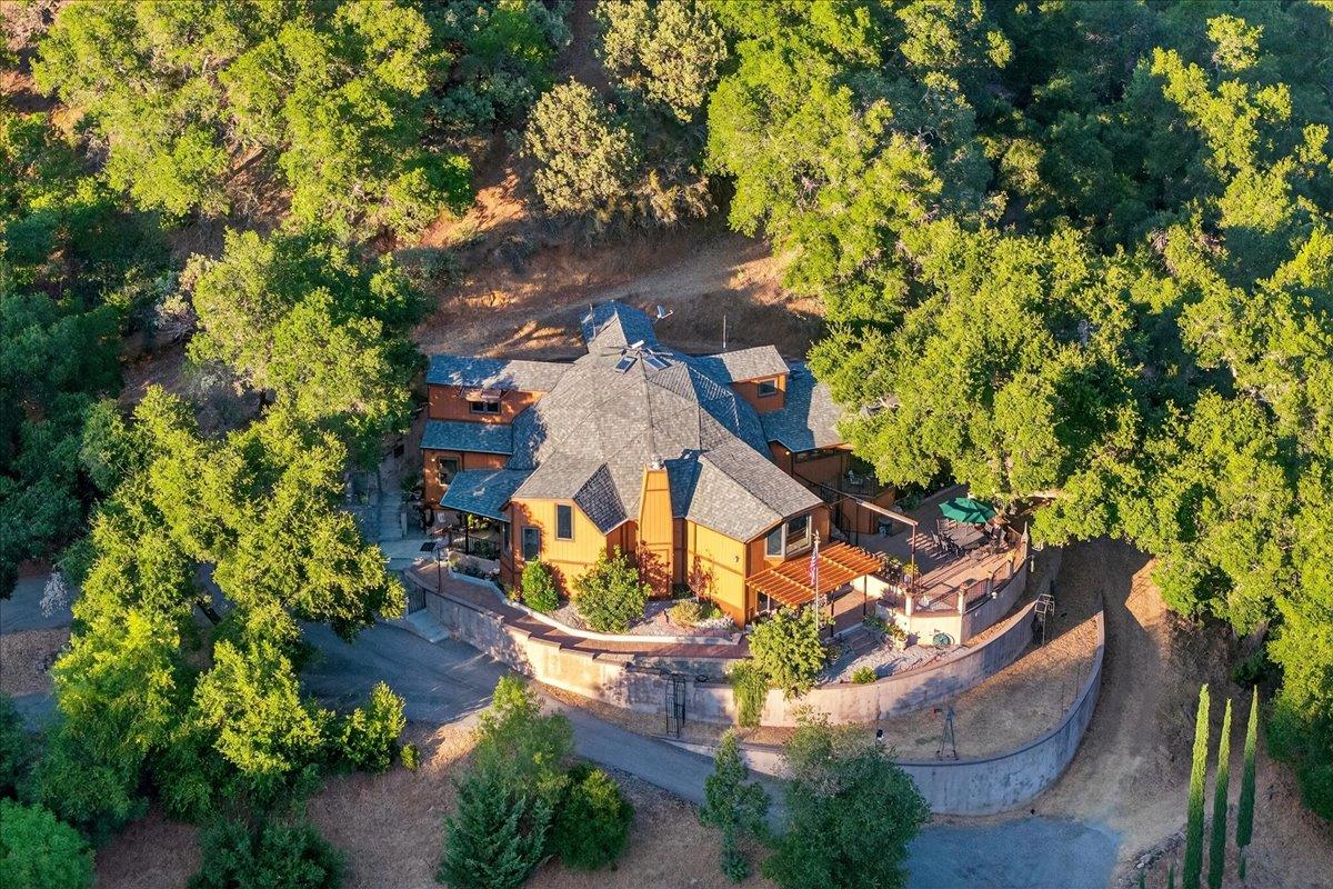 Detail Gallery Image 10 of 108 For 5224 Twin Falls Rd, Morgan Hill,  CA 95037 - 3 Beds | 2 Baths