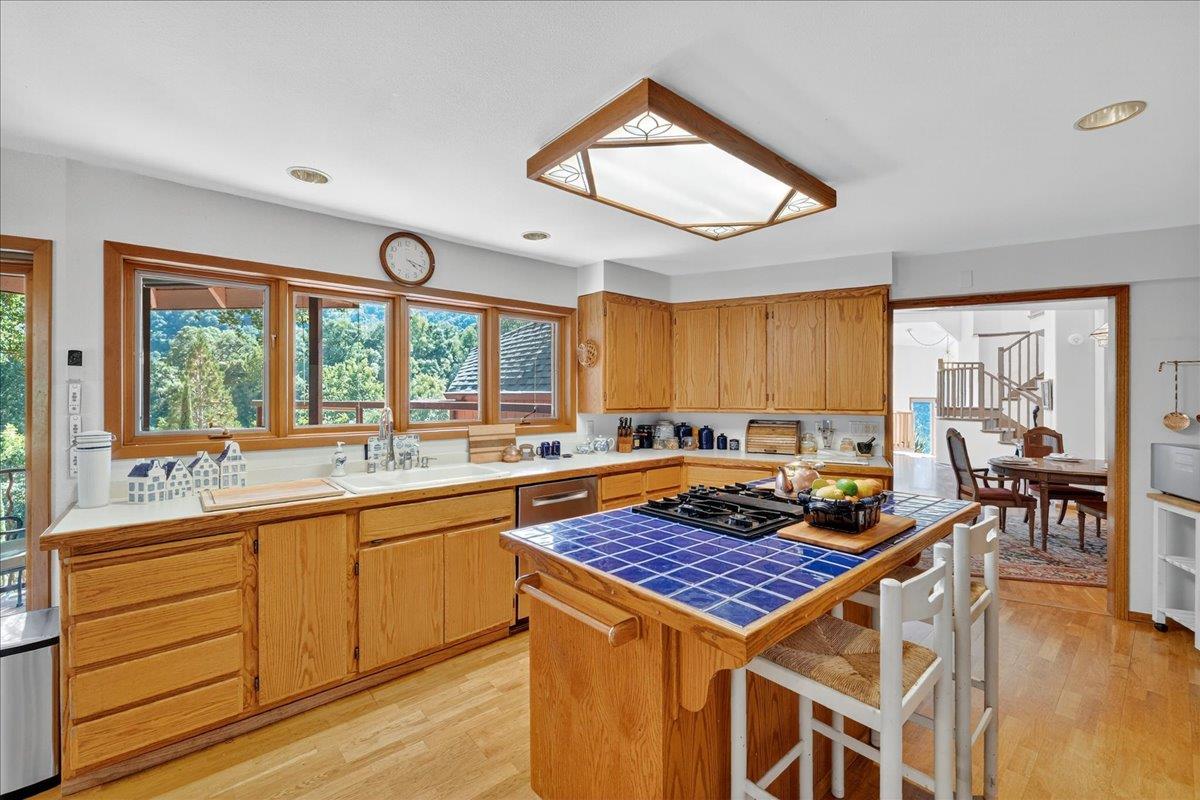 Detail Gallery Image 35 of 108 For 5224 Twin Falls Rd, Morgan Hill,  CA 95037 - 3 Beds | 2 Baths