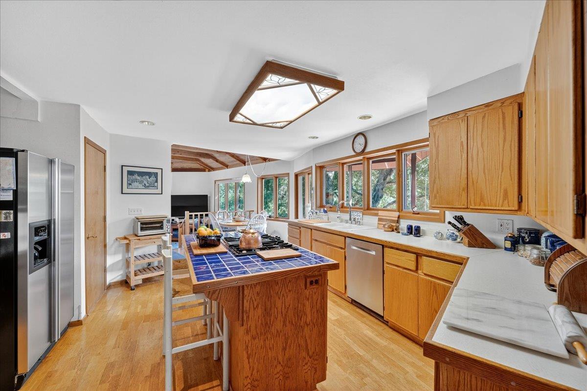 Detail Gallery Image 36 of 108 For 5224 Twin Falls Rd, Morgan Hill,  CA 95037 - 3 Beds | 2 Baths
