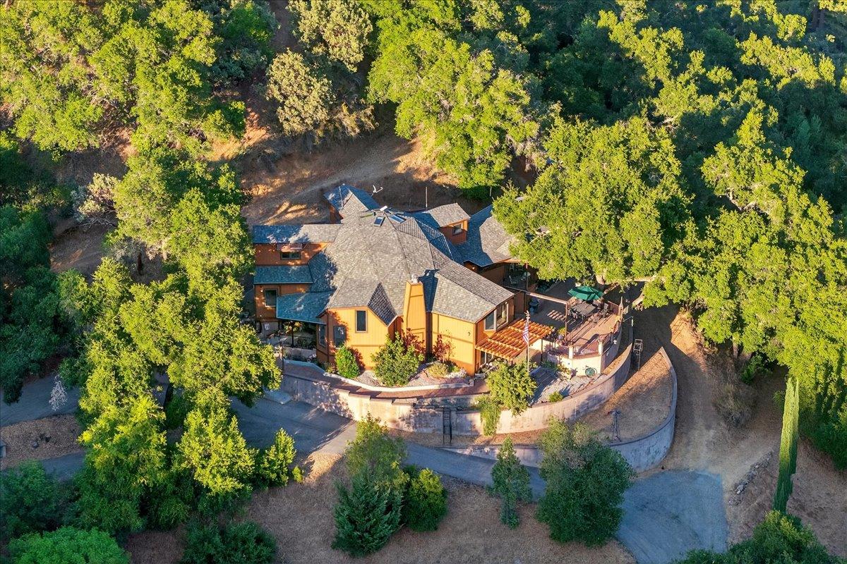 Detail Gallery Image 9 of 108 For 5224 Twin Falls Rd, Morgan Hill,  CA 95037 - 3 Beds | 2 Baths