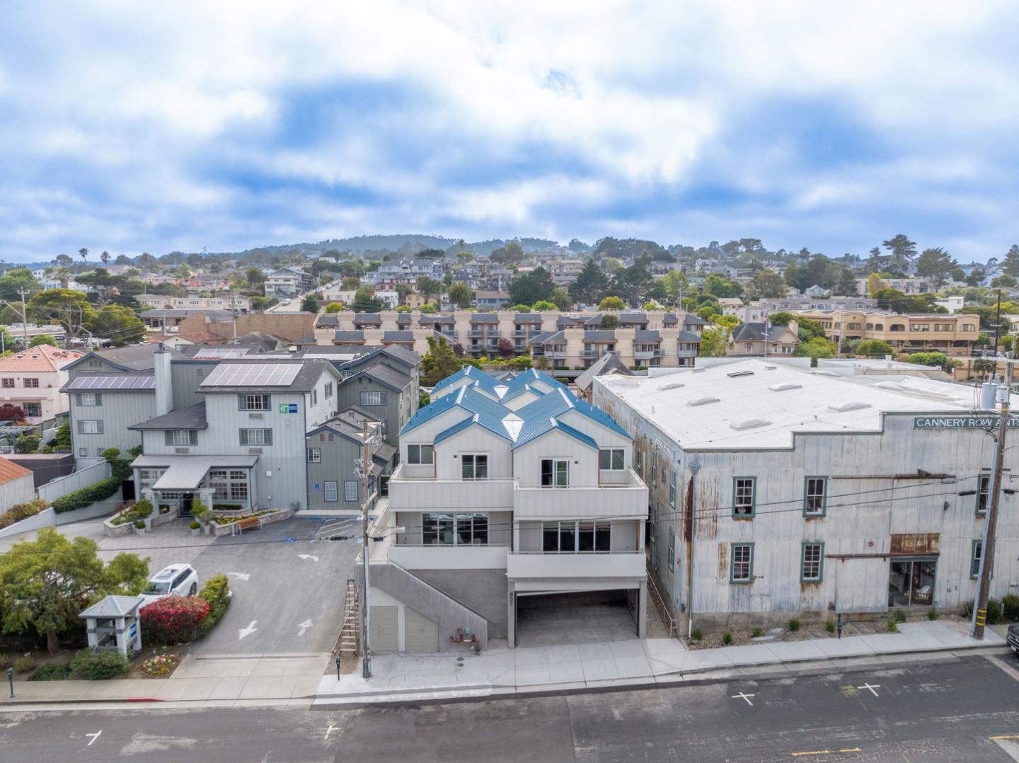 Detail Gallery Image 23 of 26 For 457 Wave St #1,  Monterey,  CA 93940 - 2 Beds | 1/1 Baths