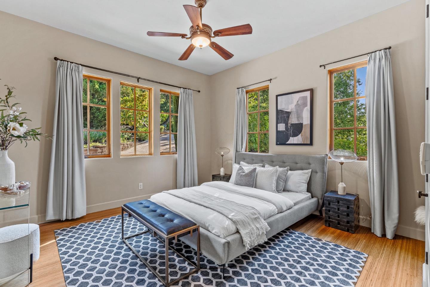 Detail Gallery Image 26 of 75 For 11860 Francemont Dr, Los Altos Hills,  CA 94022 - 7 Beds | 6 Baths