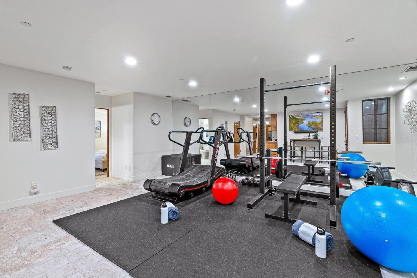Detail Gallery Image 33 of 75 For 11860 Francemont Dr, Los Altos Hills,  CA 94022 - 7 Beds | 6 Baths