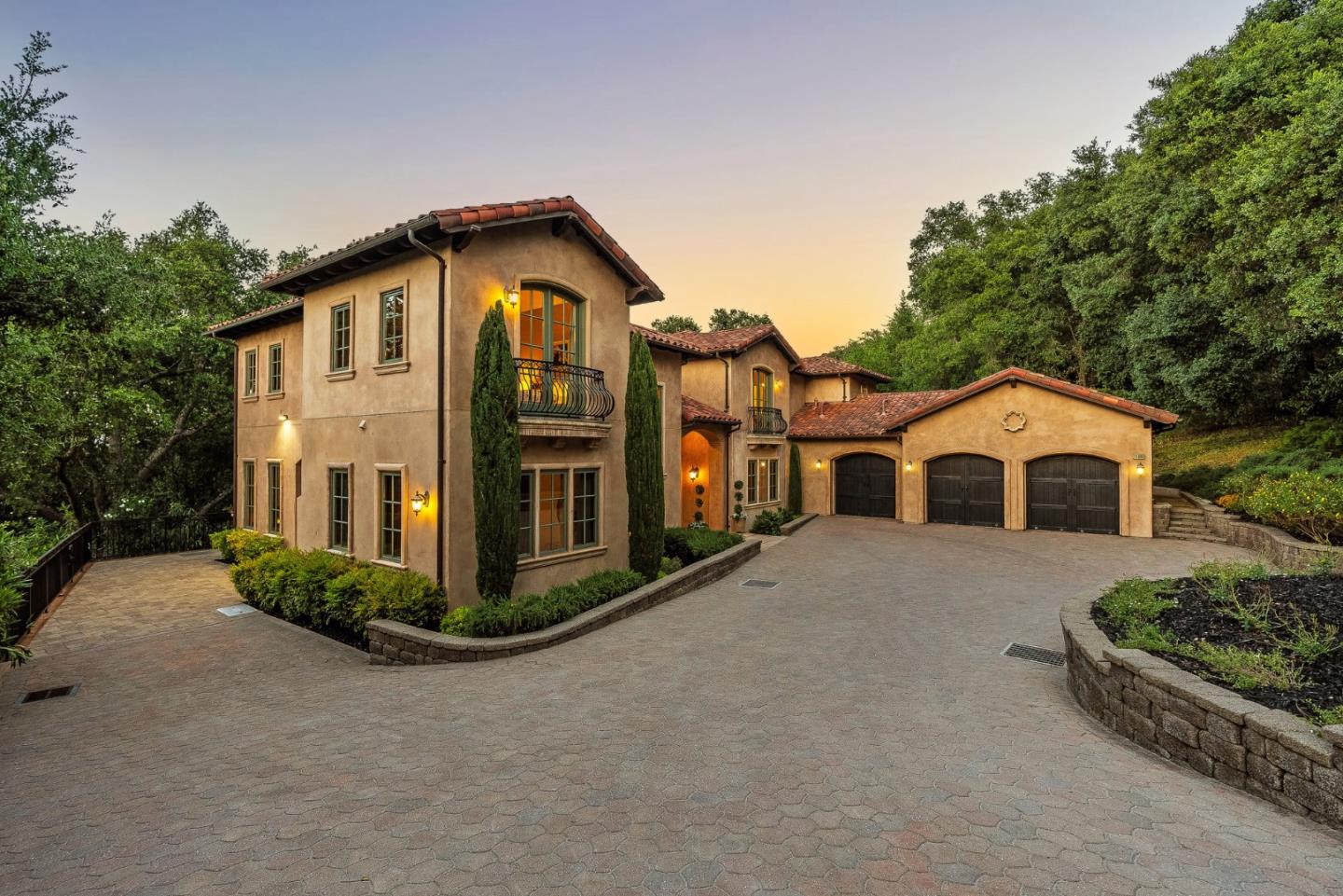 Detail Gallery Image 4 of 75 For 11860 Francemont Dr, Los Altos Hills,  CA 94022 - 7 Beds | 6 Baths