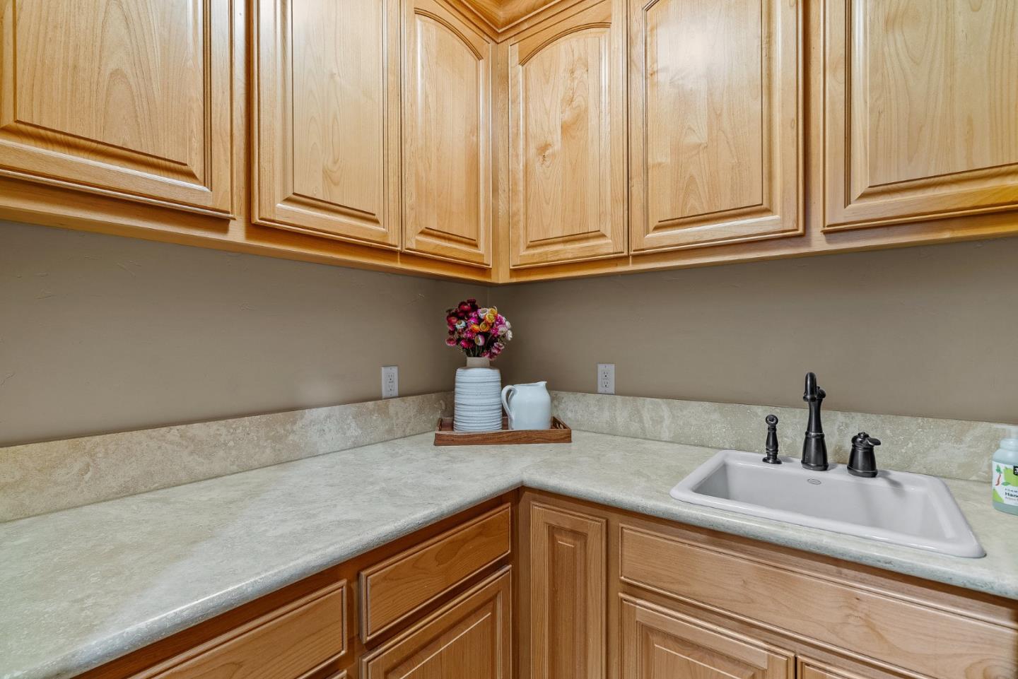 Detail Gallery Image 54 of 75 For 11860 Francemont Dr, Los Altos Hills,  CA 94022 - 7 Beds | 6 Baths