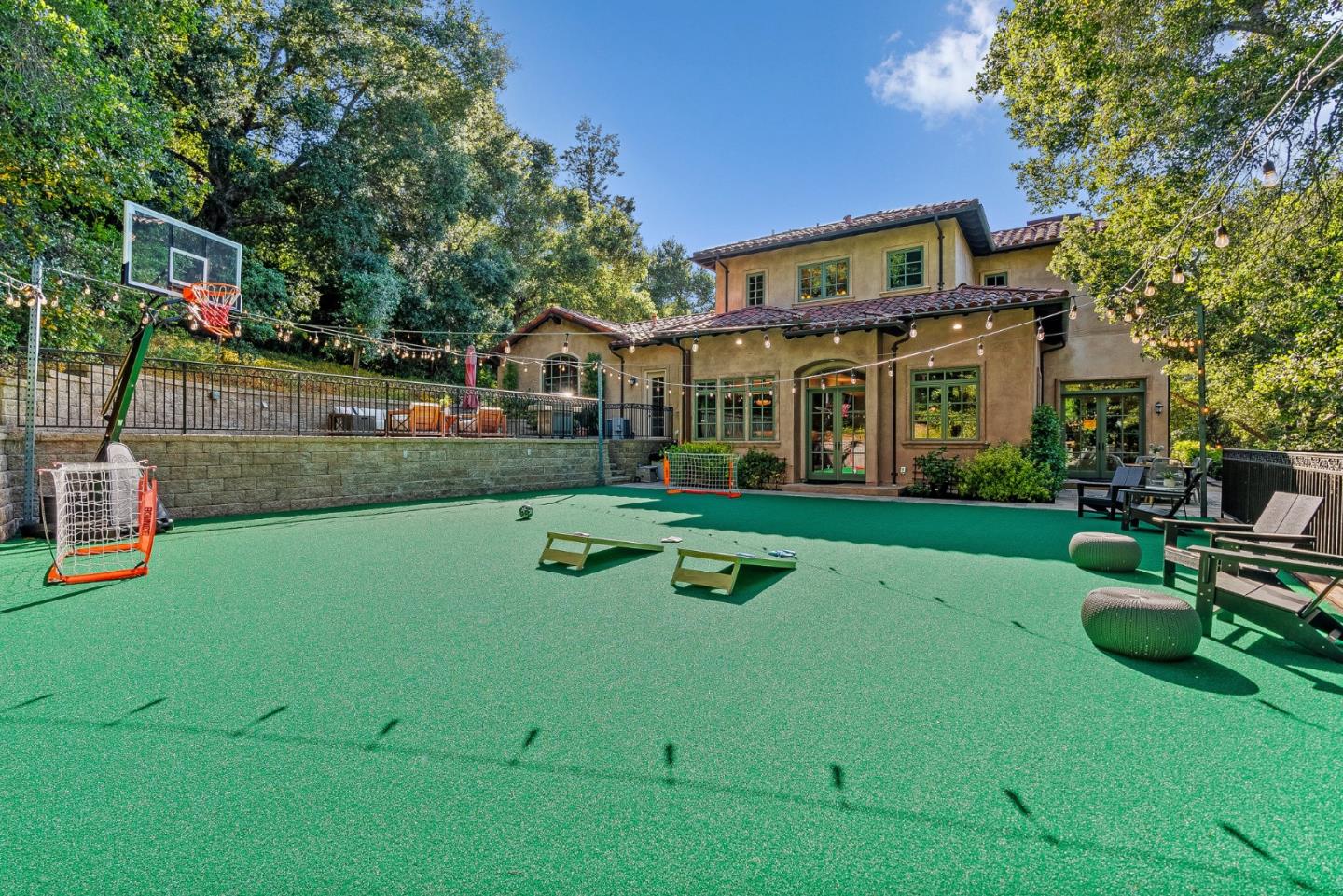 Detail Gallery Image 58 of 75 For 11860 Francemont Dr, Los Altos Hills,  CA 94022 - 7 Beds | 6 Baths