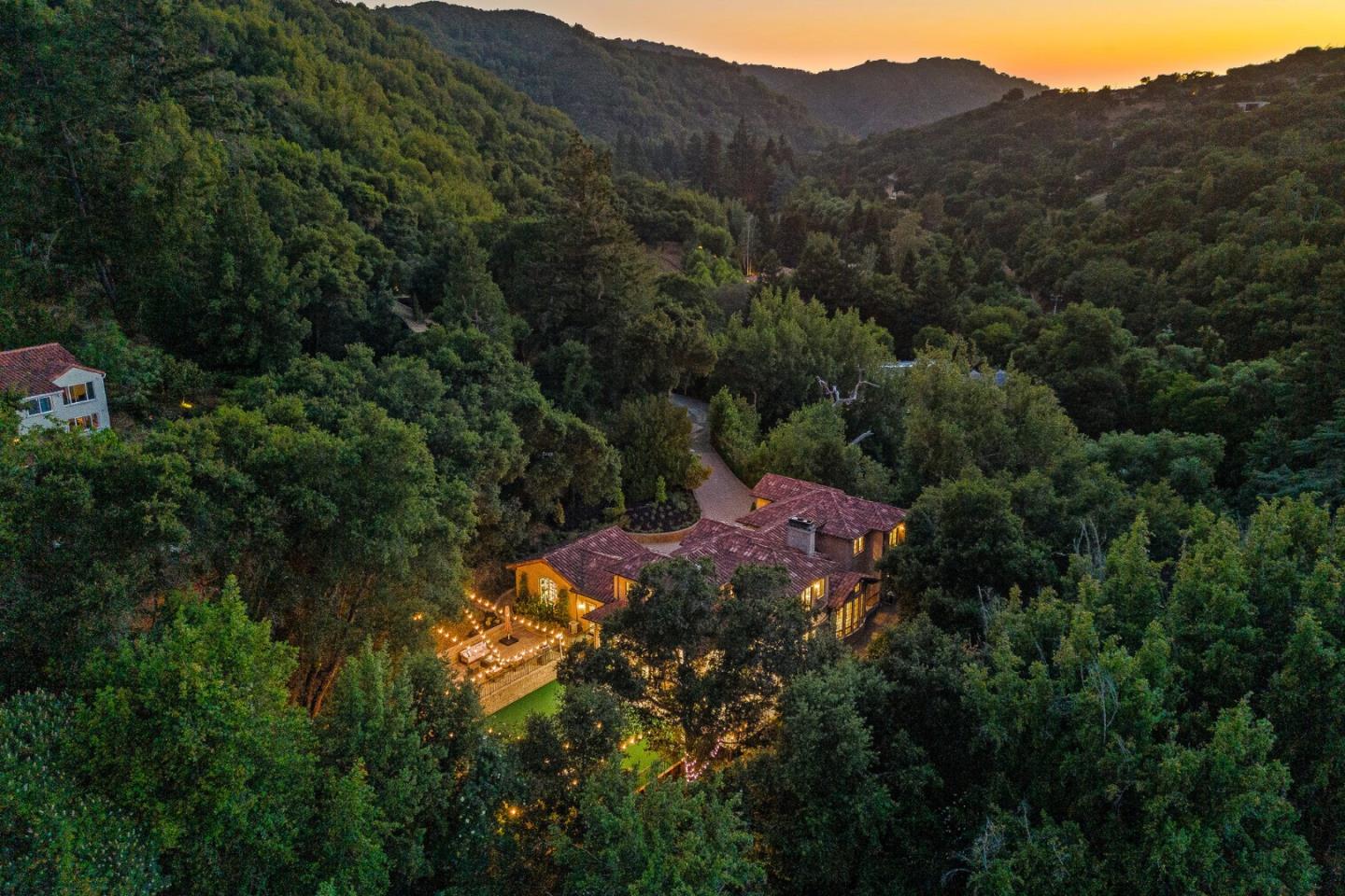 Detail Gallery Image 6 of 75 For 11860 Francemont Dr, Los Altos Hills,  CA 94022 - 7 Beds | 6 Baths