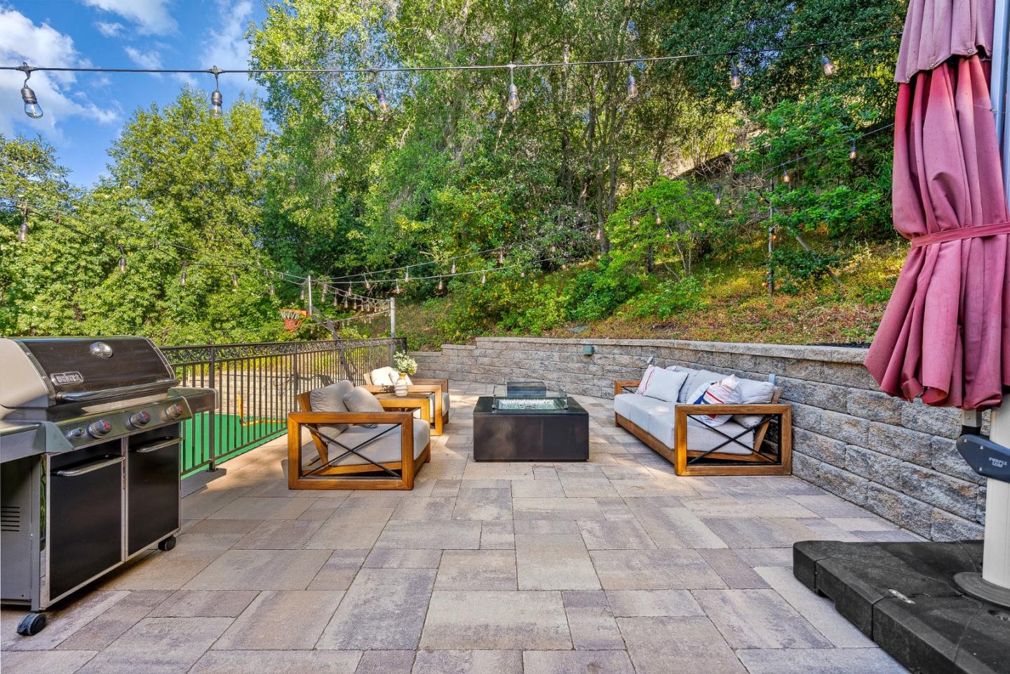 Detail Gallery Image 60 of 75 For 11860 Francemont Dr, Los Altos Hills,  CA 94022 - 7 Beds | 6 Baths