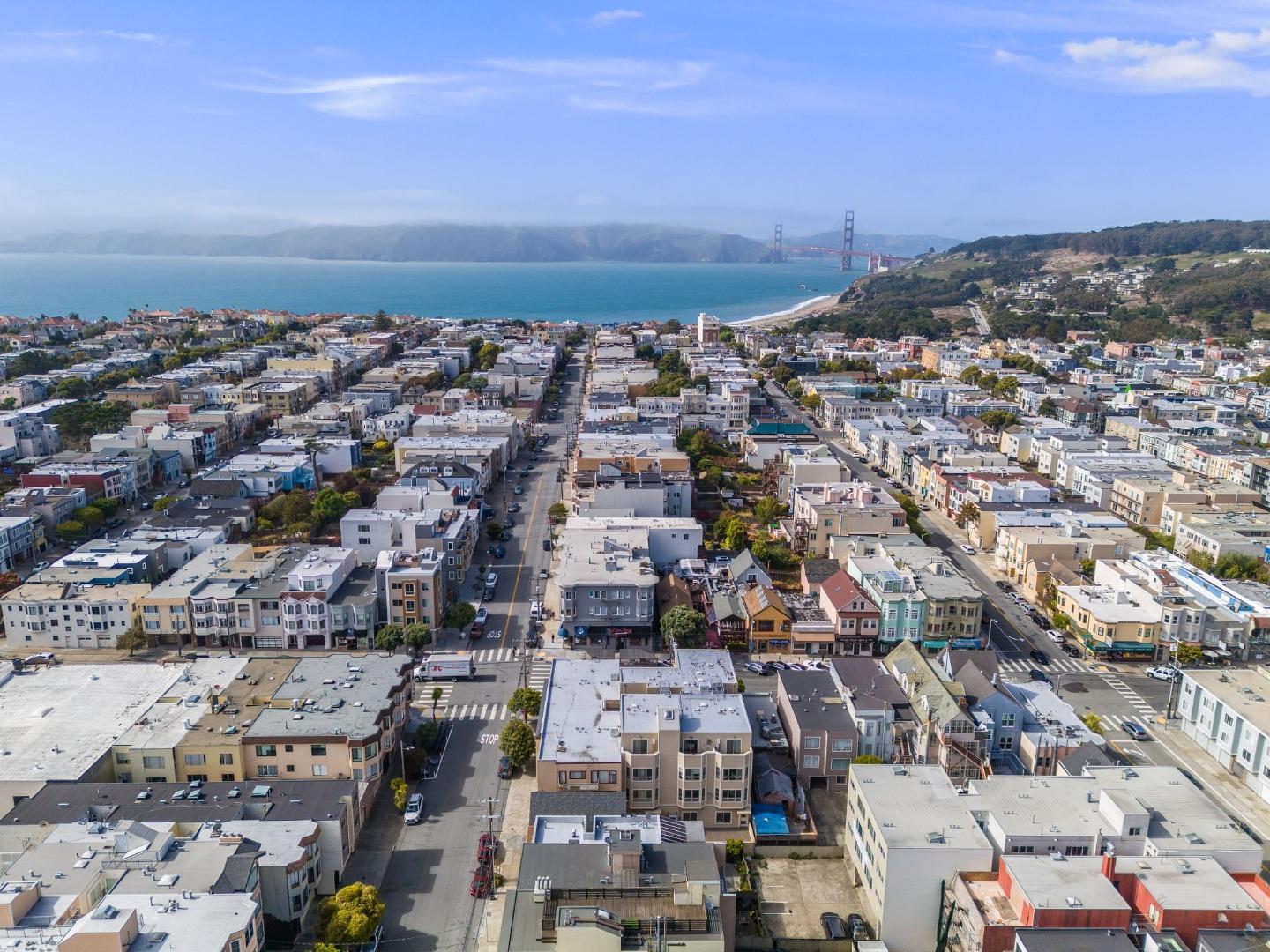 Detail Gallery Image 23 of 29 For 2443 Clement St #4,  San Francisco,  CA 94121 - 2 Beds | 1 Baths