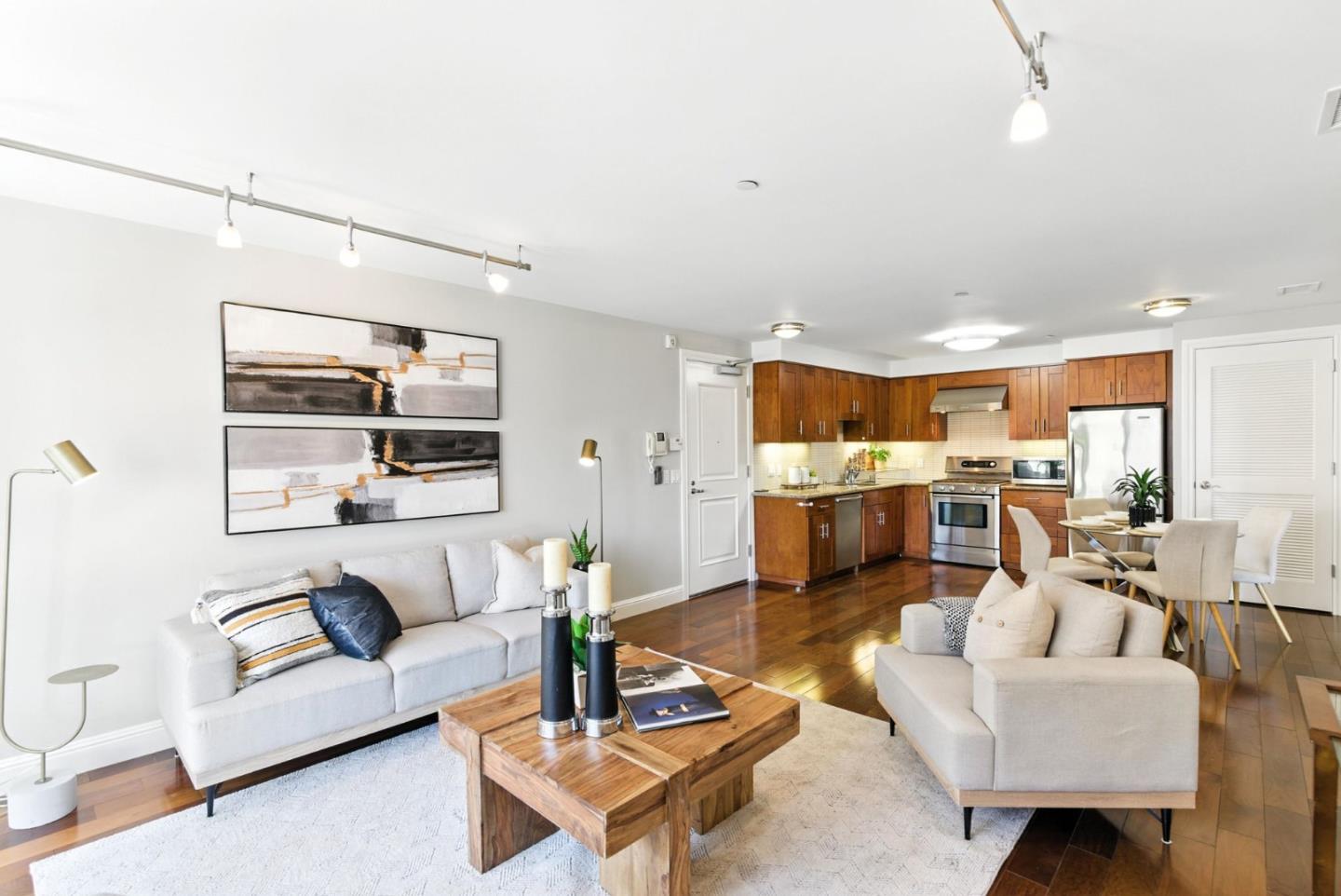 Detail Gallery Image 3 of 29 For 2443 Clement St #4,  San Francisco,  CA 94121 - 2 Beds | 1 Baths