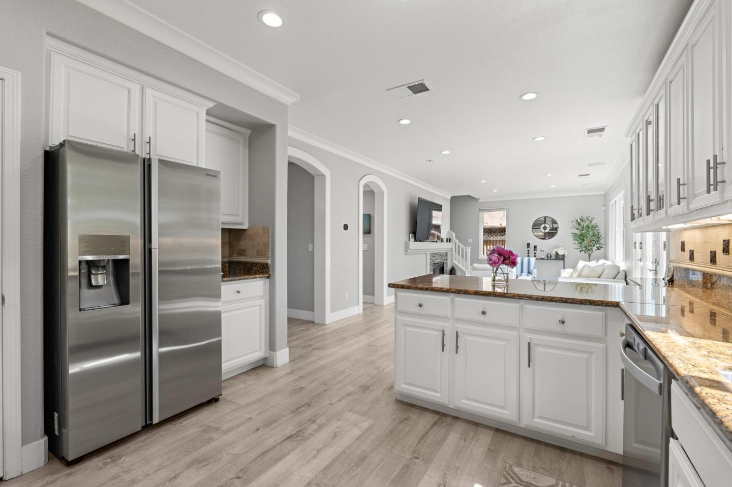Detail Gallery Image 11 of 38 For 3783 Chilton Ct, San Jose,  CA 95111 - 4 Beds | 2/1 Baths