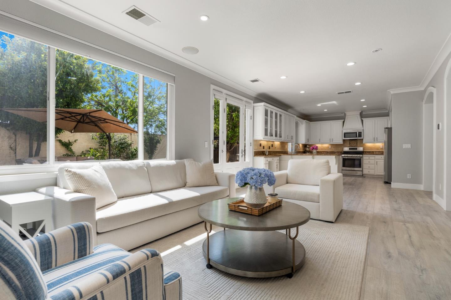 Detail Gallery Image 13 of 38 For 3783 Chilton Ct, San Jose,  CA 95111 - 4 Beds | 2/1 Baths