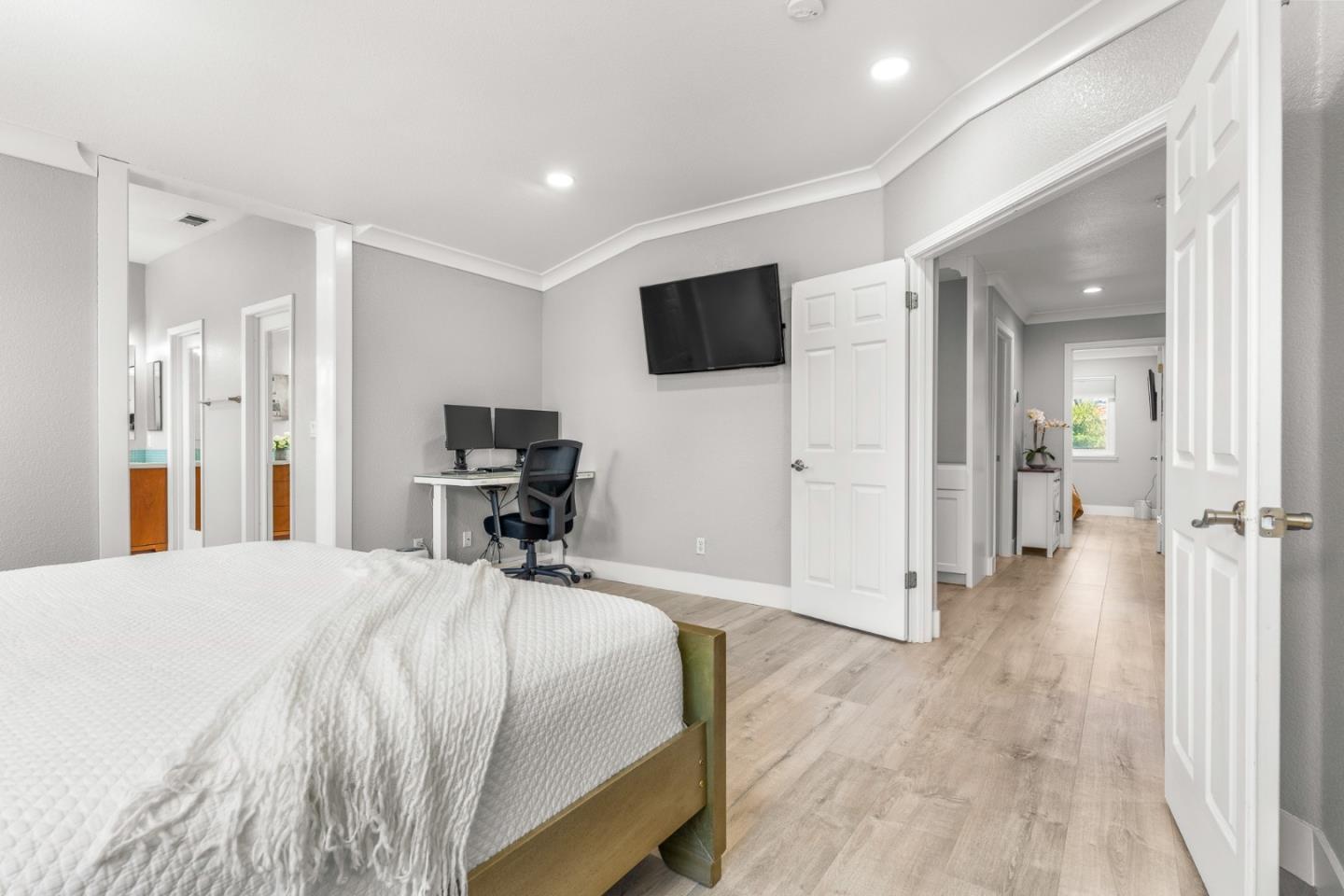 Detail Gallery Image 18 of 38 For 3783 Chilton Ct, San Jose,  CA 95111 - 4 Beds | 2/1 Baths