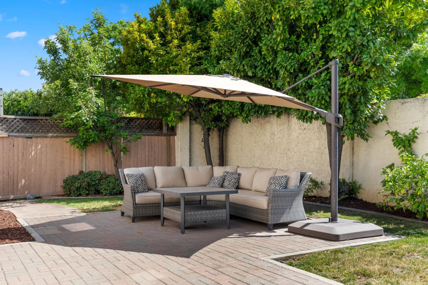 Detail Gallery Image 35 of 38 For 3783 Chilton Ct, San Jose,  CA 95111 - 4 Beds | 2/1 Baths