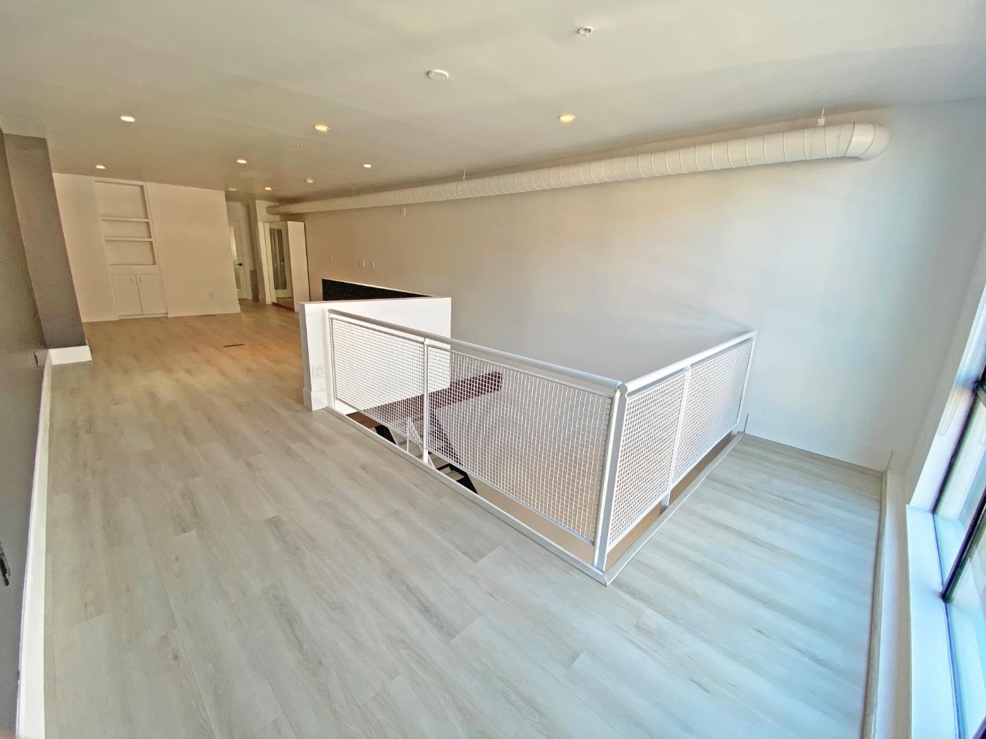 Detail Gallery Image 13 of 18 For 333 Santana Row #223,  San Jose,  CA 95128 - 1 Beds | 1 Baths
