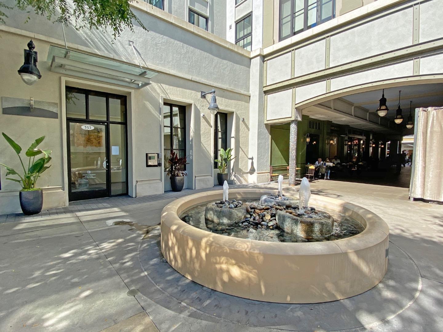 Detail Gallery Image 2 of 18 For 333 Santana Row #223,  San Jose,  CA 95128 - 1 Beds | 1 Baths