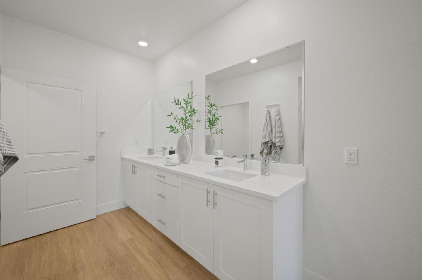 Detail Gallery Image 19 of 82 For 5925 Charlotte Dr #319,  San Jose,  CA 95123 - 3 Beds | 2 Baths
