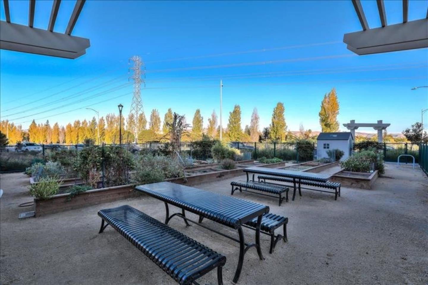 Detail Gallery Image 59 of 82 For 5925 Charlotte Dr #319,  San Jose,  CA 95123 - 3 Beds | 2 Baths