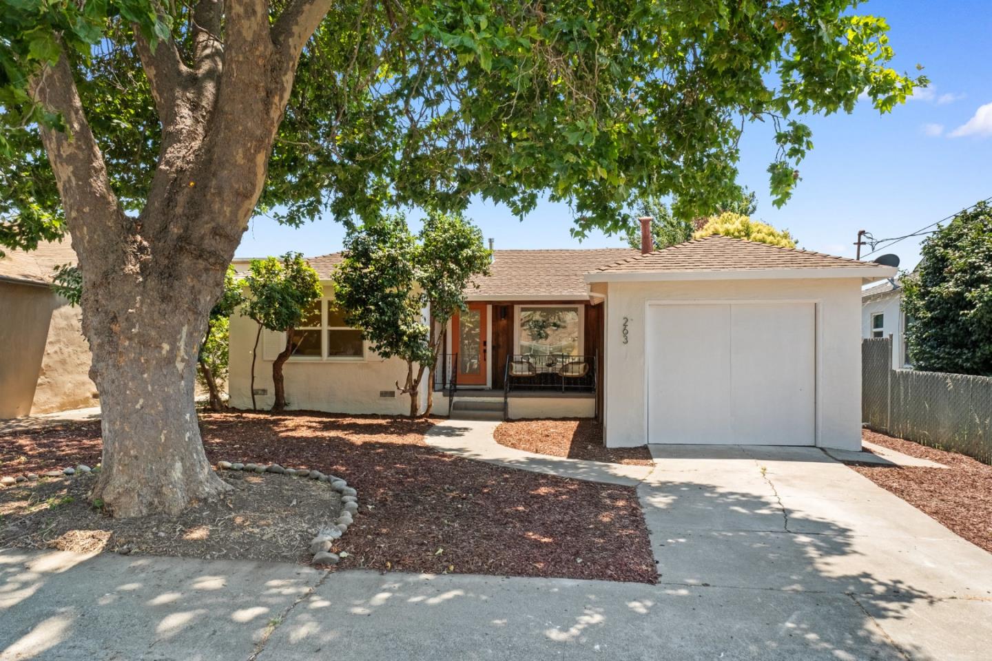 Detail Gallery Image 2 of 36 For 263 Ano Ave, San Lorenzo,  CA 94580 - 2 Beds | 1 Baths