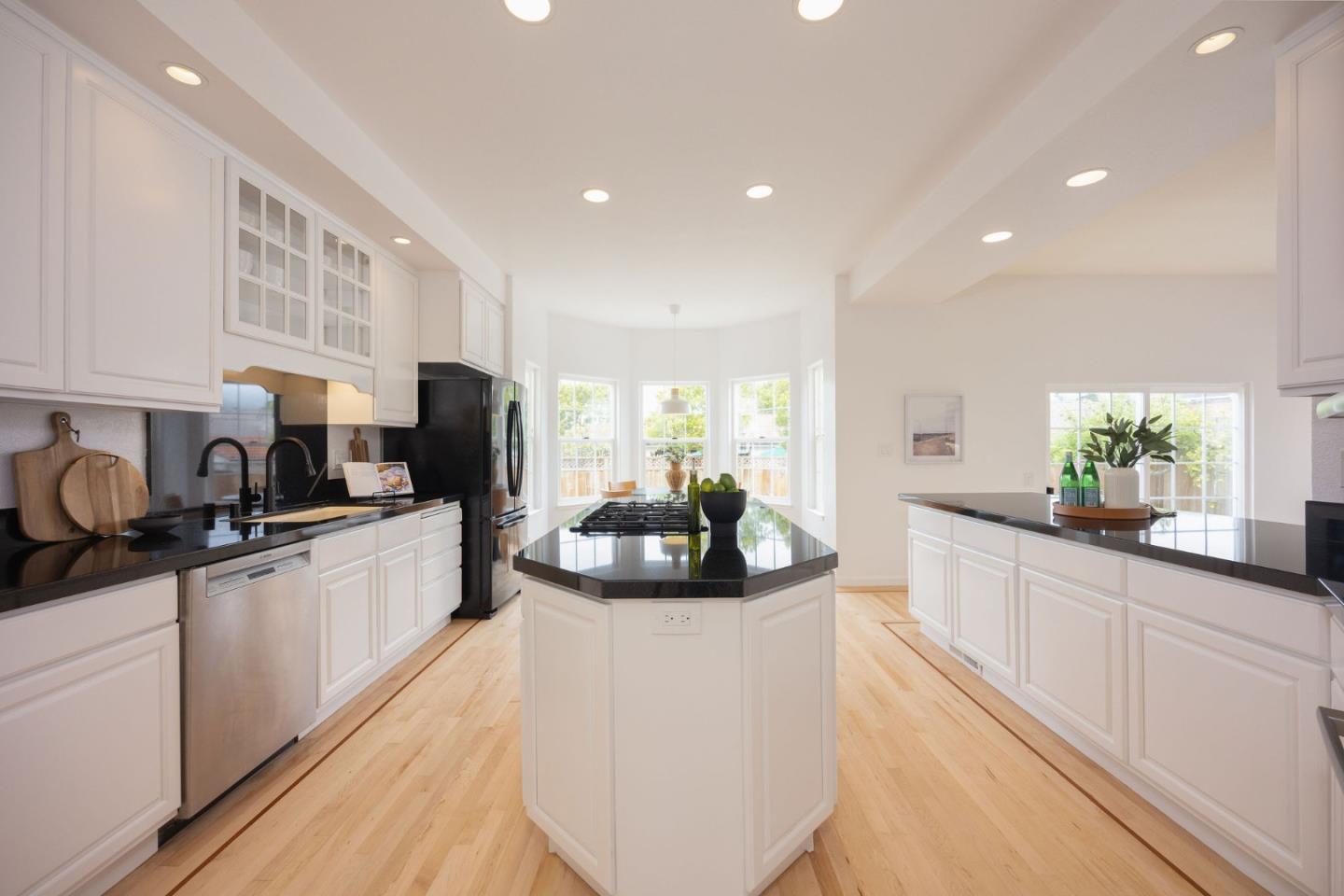 Detail Gallery Image 18 of 55 For 608 Silver Ave, Half Moon Bay,  CA 94019 - 4 Beds | 3/1 Baths