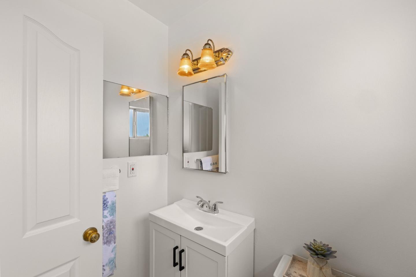 Detail Gallery Image 17 of 35 For 1609 Soto St, Seaside,  CA 93955 - 3 Beds | 1/1 Baths