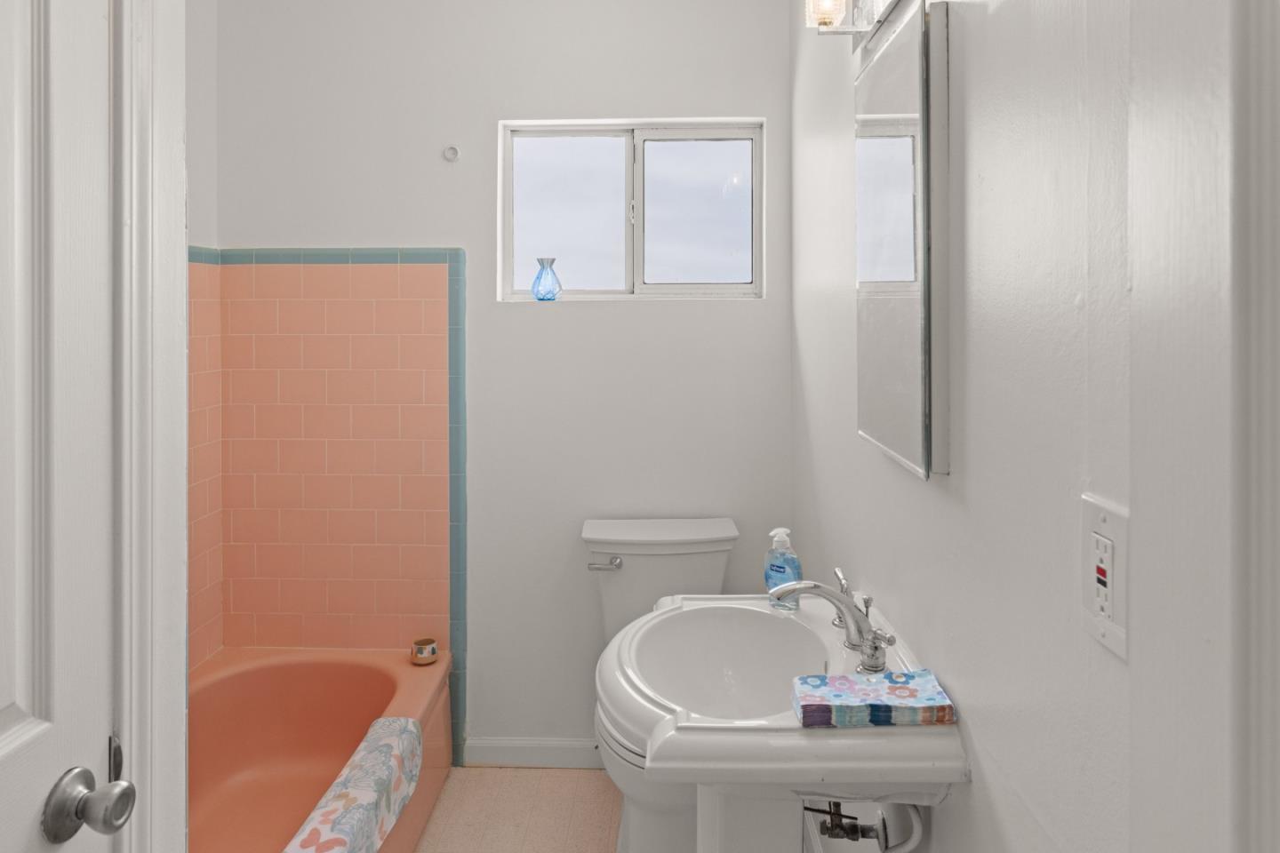 Detail Gallery Image 20 of 35 For 1609 Soto St, Seaside,  CA 93955 - 3 Beds | 1/1 Baths