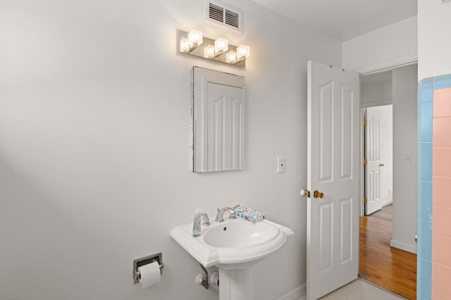 Detail Gallery Image 22 of 35 For 1609 Soto St, Seaside,  CA 93955 - 3 Beds | 1/1 Baths