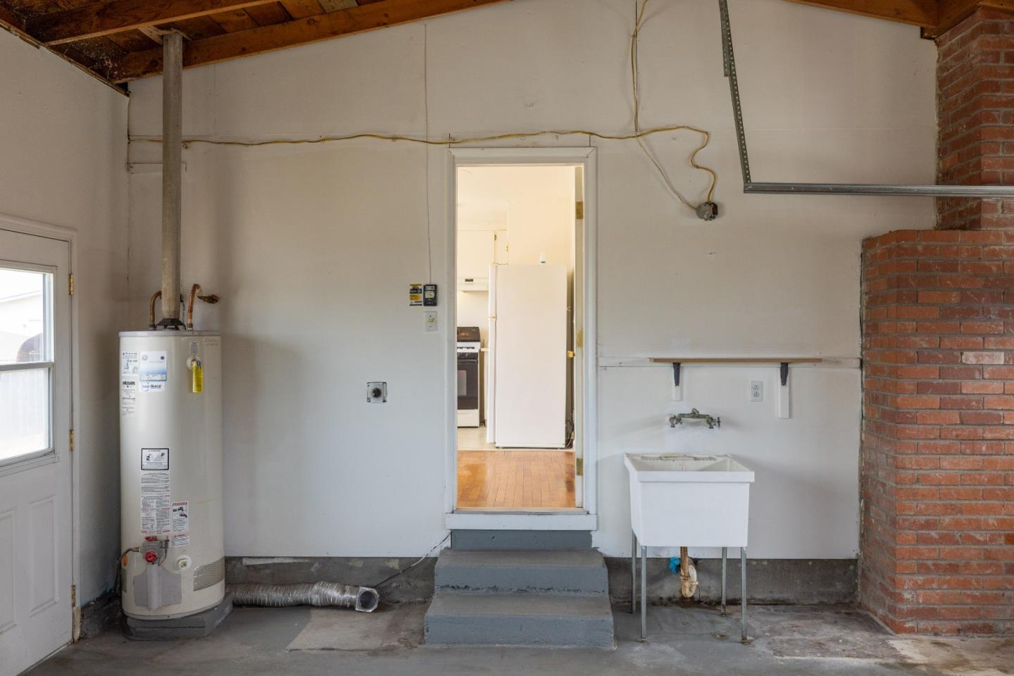Detail Gallery Image 25 of 35 For 1609 Soto St, Seaside,  CA 93955 - 3 Beds | 1/1 Baths
