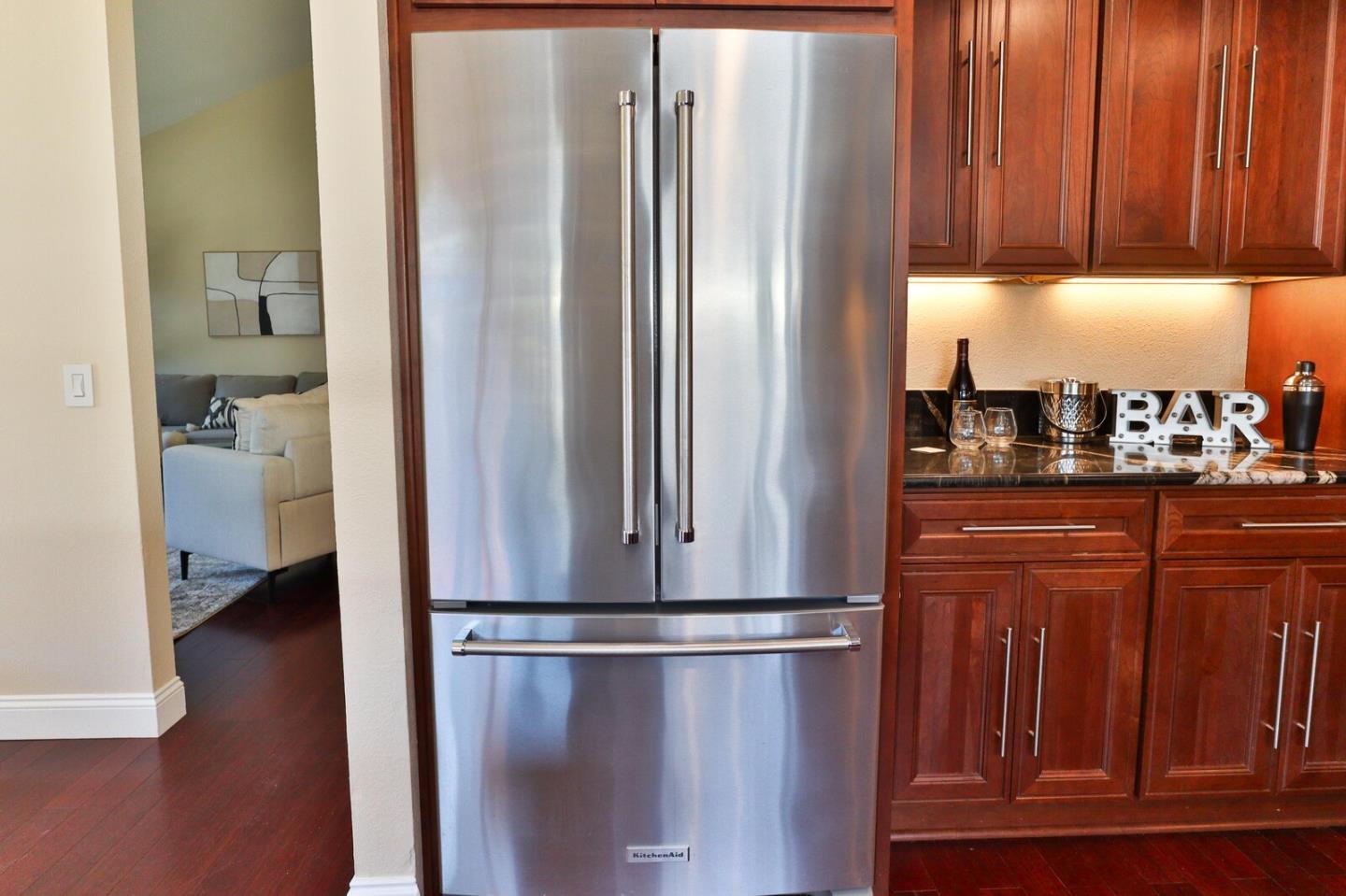 Detail Gallery Image 11 of 41 For 970 W 6th St, Gilroy,  CA 95020 - 3 Beds | 2 Baths