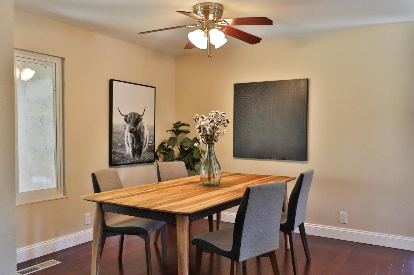 Detail Gallery Image 15 of 41 For 970 W 6th St, Gilroy,  CA 95020 - 3 Beds | 2 Baths