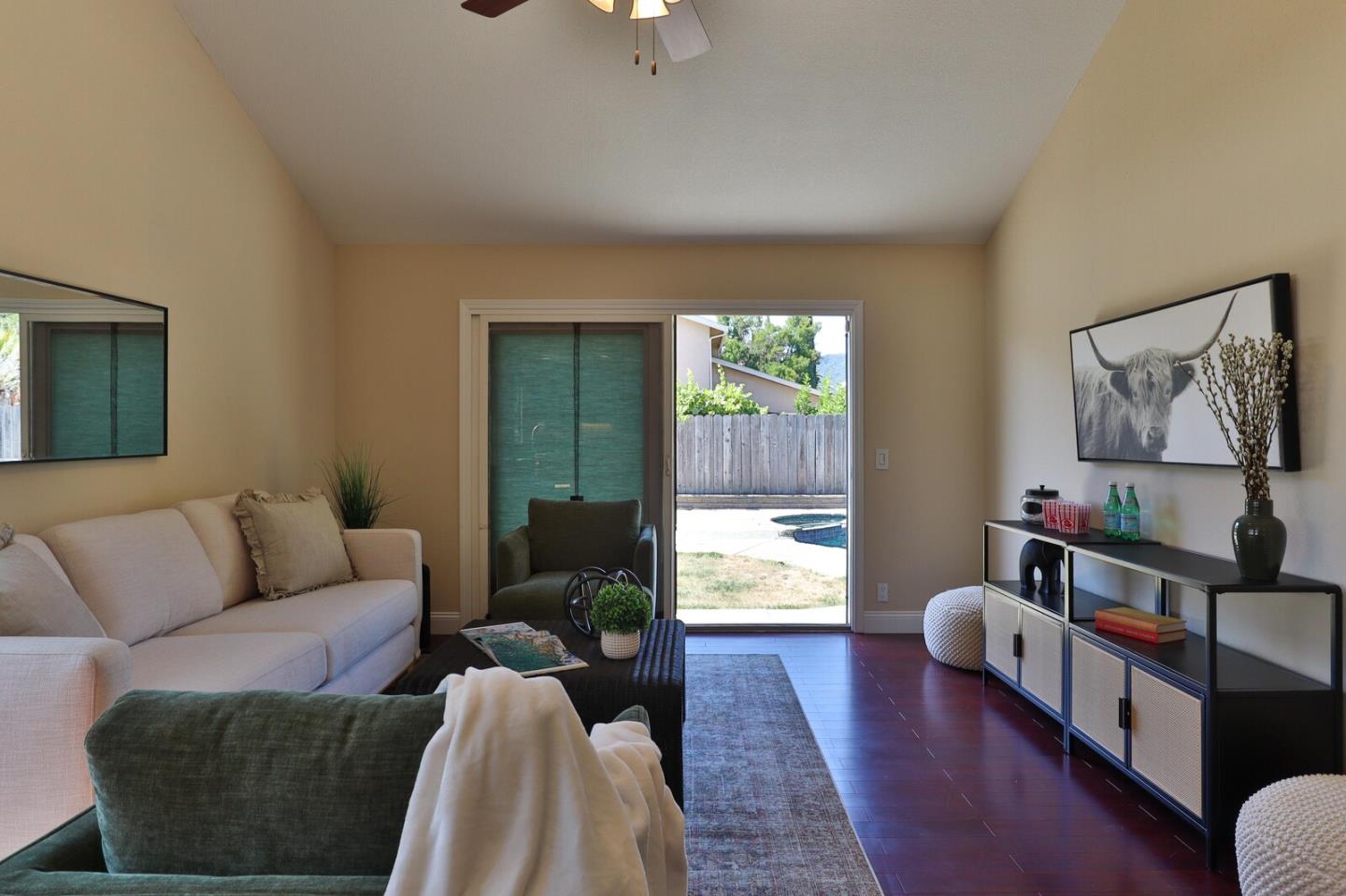 Detail Gallery Image 18 of 41 For 970 W 6th St, Gilroy,  CA 95020 - 3 Beds | 2 Baths