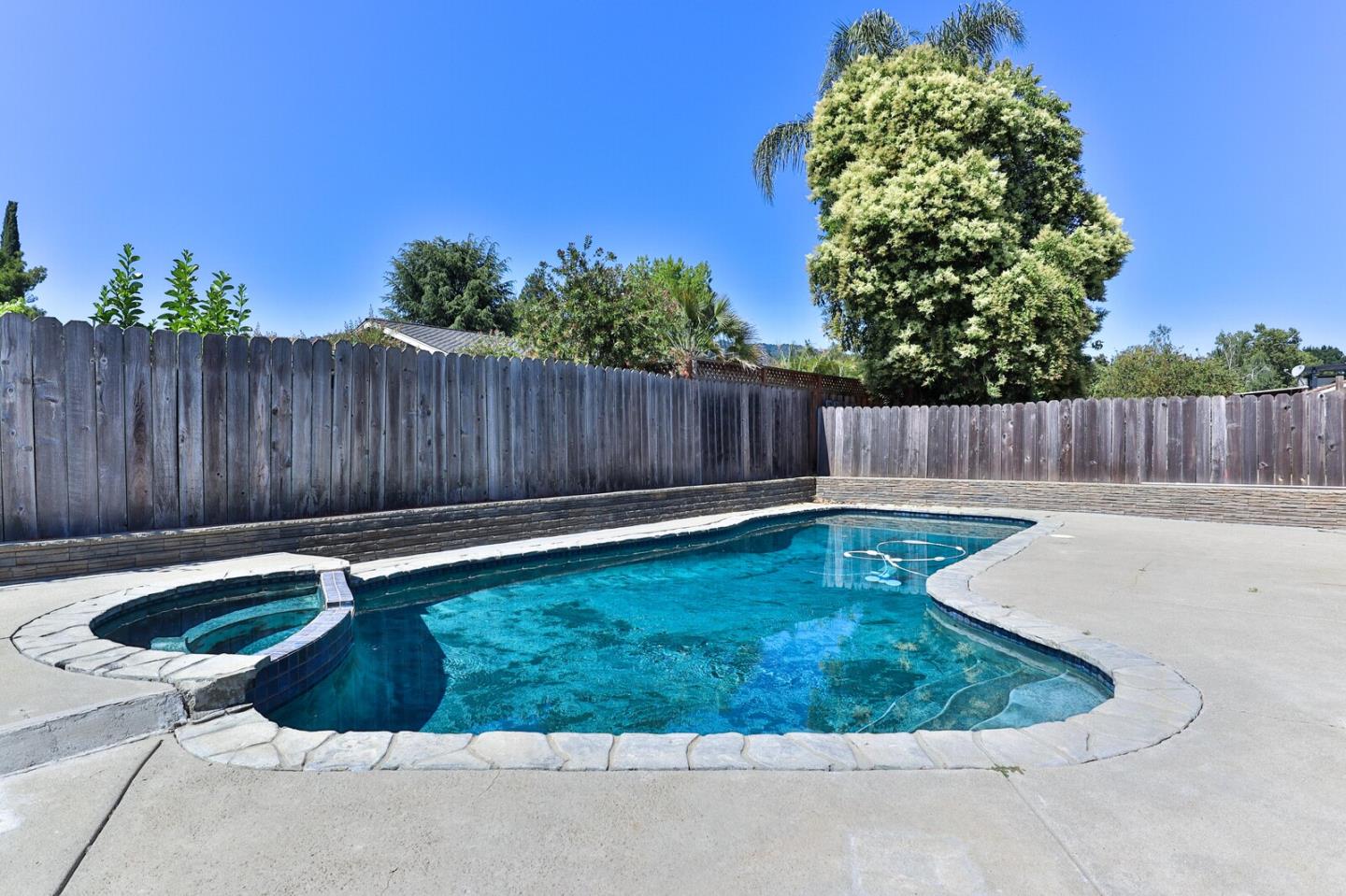 Detail Gallery Image 38 of 41 For 970 W 6th St, Gilroy,  CA 95020 - 3 Beds | 2 Baths