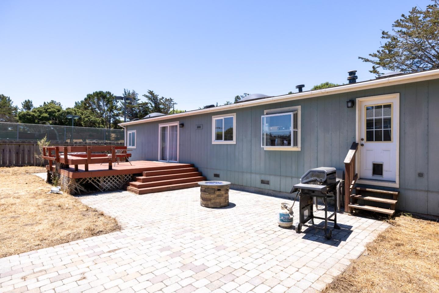 Detail Gallery Image 19 of 19 For 1538 Hilby Ave #B,  Seaside,  CA 93955 - 4 Beds | 2 Baths