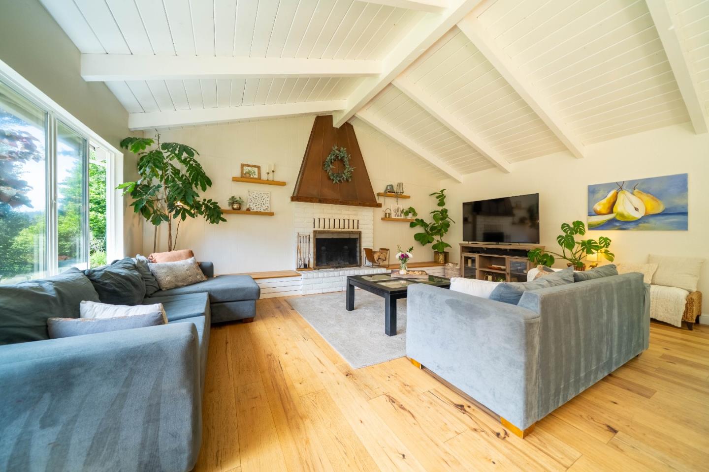 Detail Gallery Image 11 of 57 For 423 Nelson Rd., Scotts Valley,  CA 95066 - 4 Beds | 3 Baths