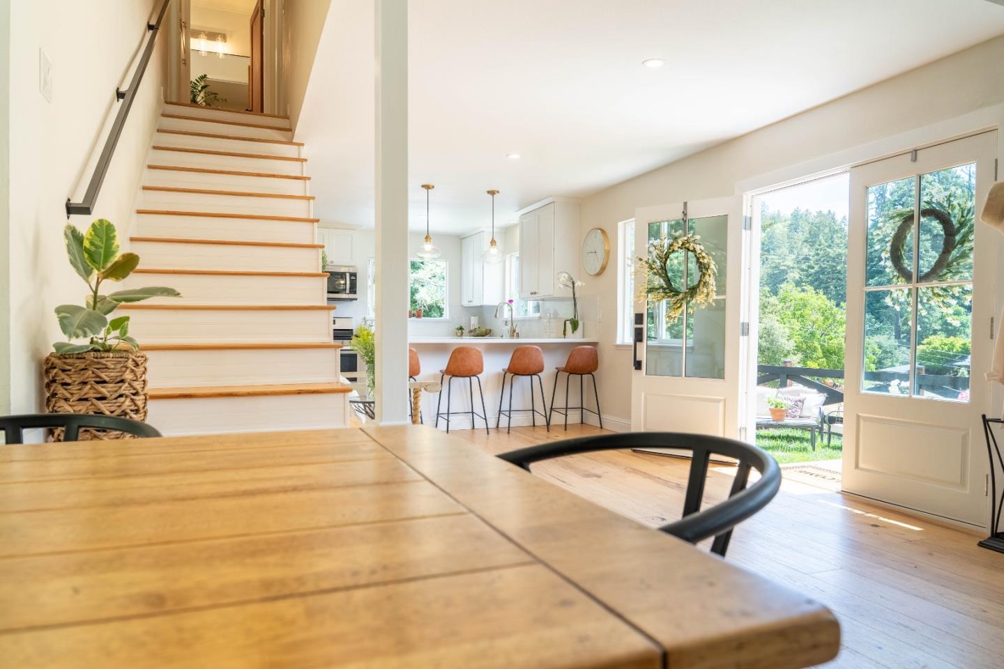 Detail Gallery Image 14 of 57 For 423 Nelson Rd., Scotts Valley,  CA 95066 - 4 Beds | 3 Baths
