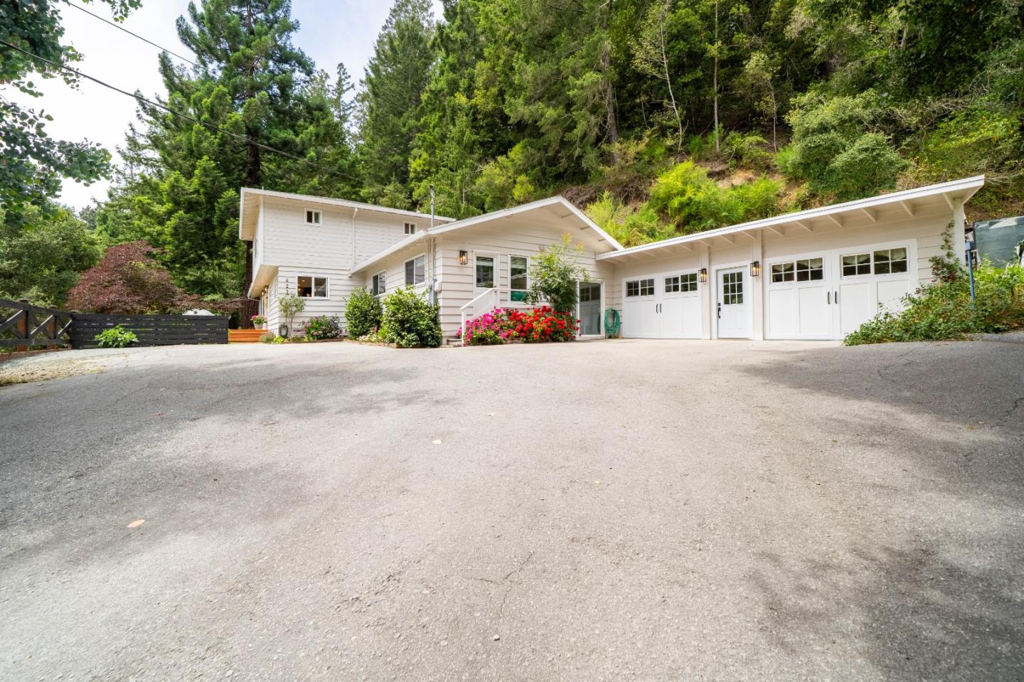 Detail Gallery Image 3 of 57 For 423 Nelson Rd., Scotts Valley,  CA 95066 - 4 Beds | 3 Baths