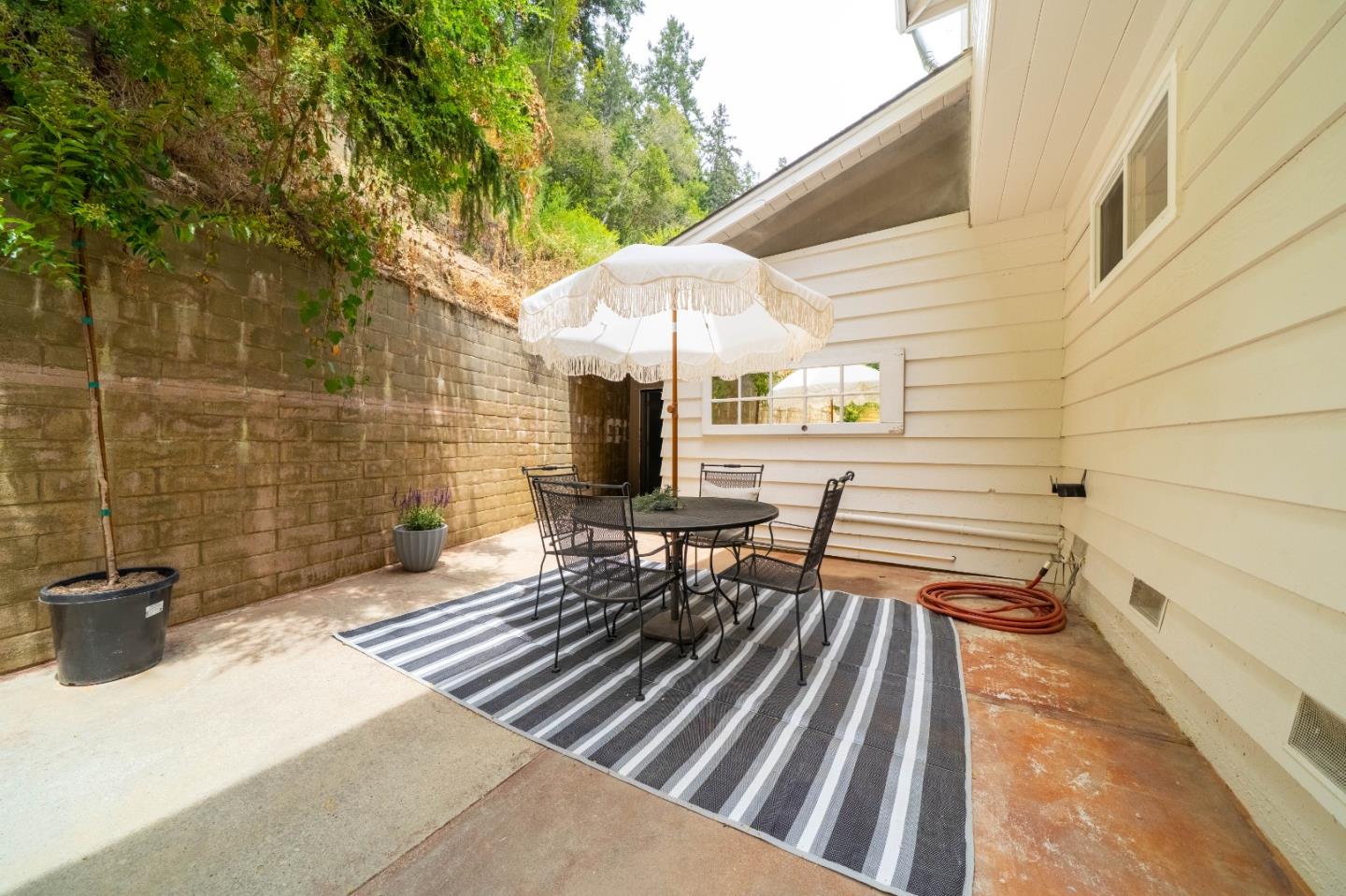 Detail Gallery Image 41 of 57 For 423 Nelson Rd., Scotts Valley,  CA 95066 - 4 Beds | 3 Baths