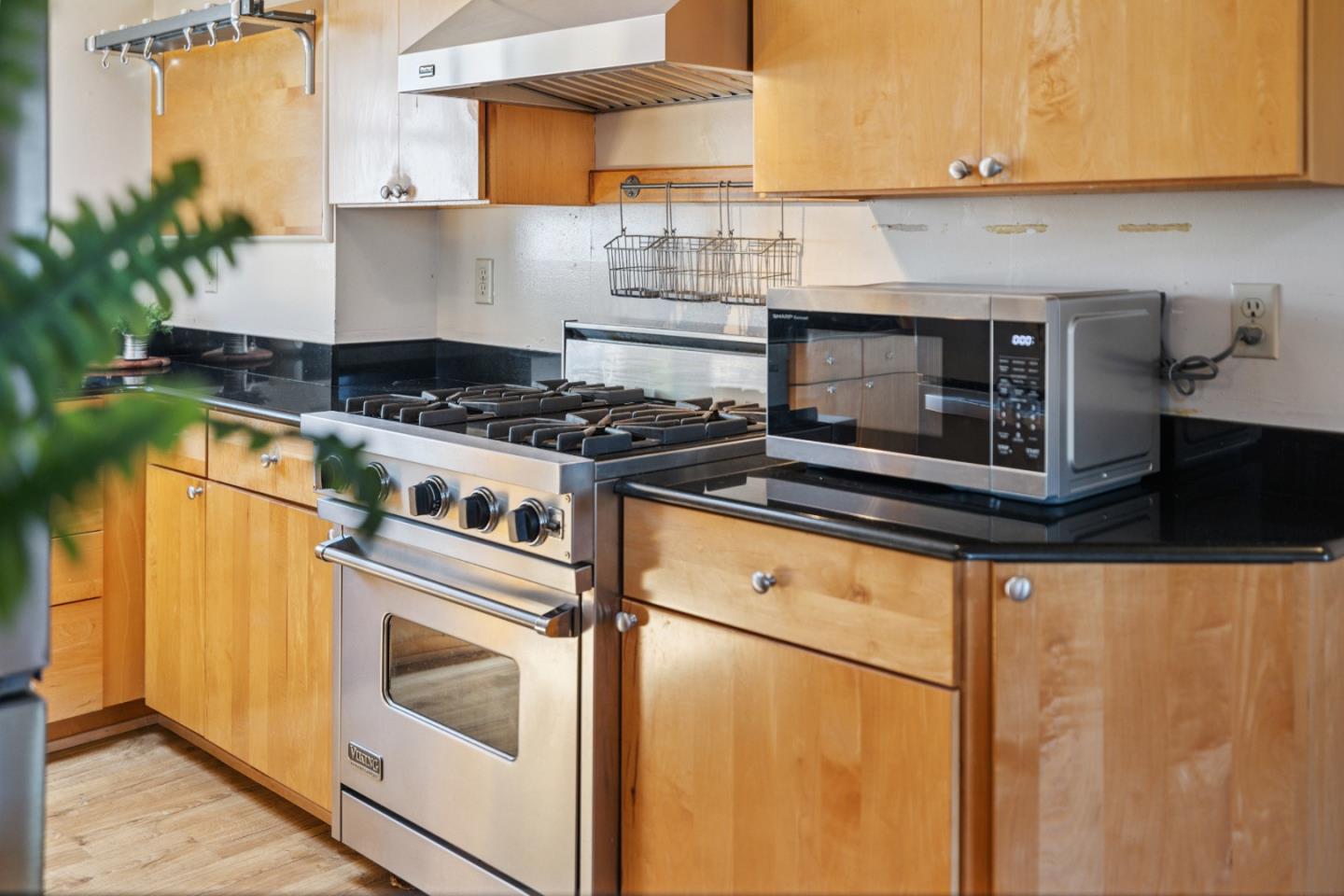 Detail Gallery Image 10 of 94 For 336 Rio Del Mar Blvd, Aptos,  CA 95003 - 3 Beds | 2 Baths