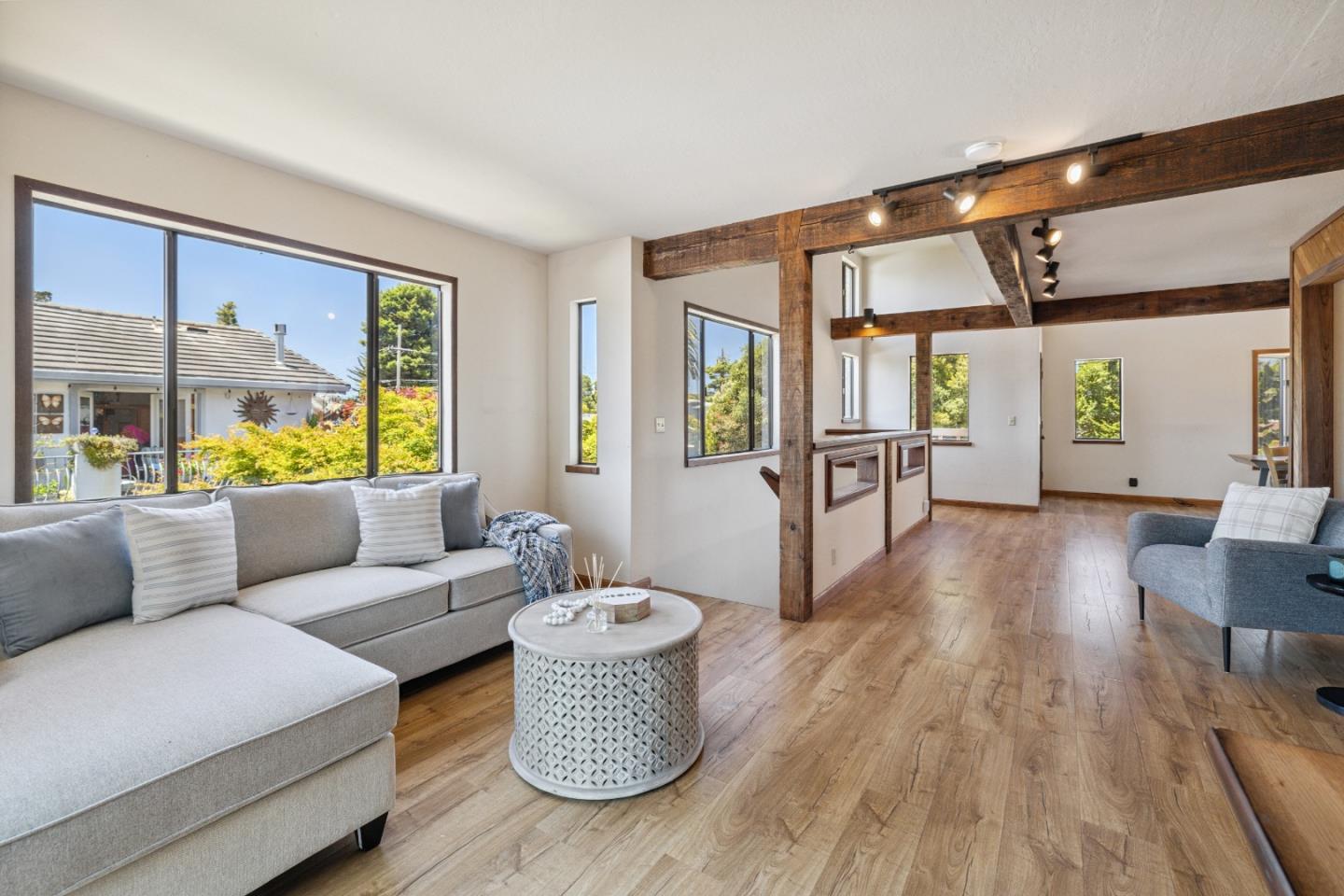 Detail Gallery Image 3 of 94 For 336 Rio Del Mar Blvd, Aptos,  CA 95003 - 3 Beds | 2 Baths