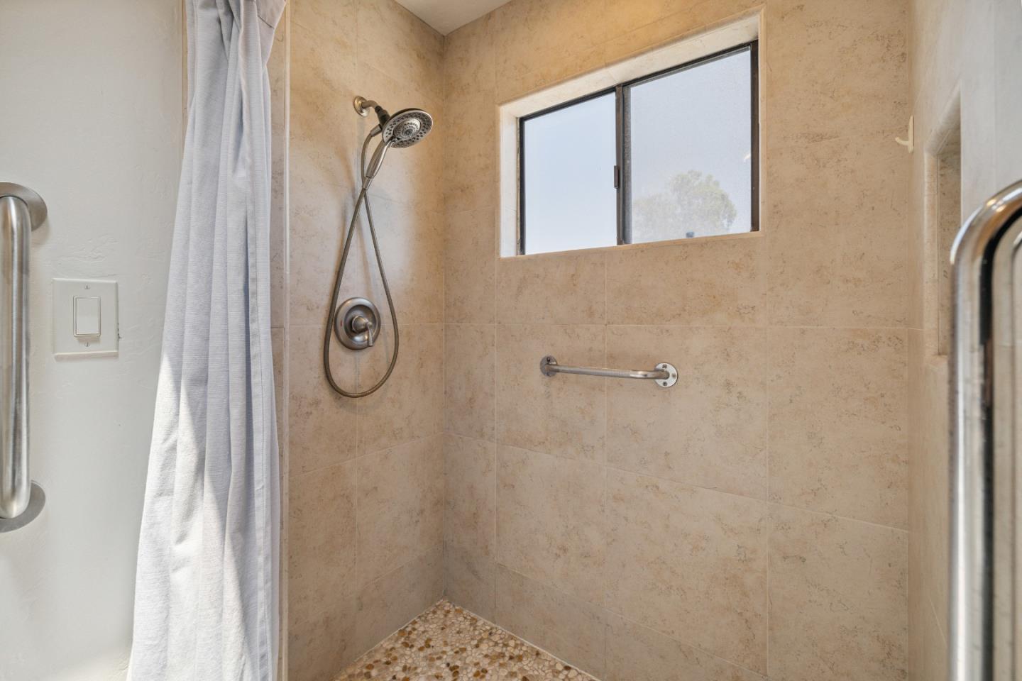 Detail Gallery Image 30 of 94 For 336 Rio Del Mar Blvd, Aptos,  CA 95003 - 3 Beds | 2 Baths