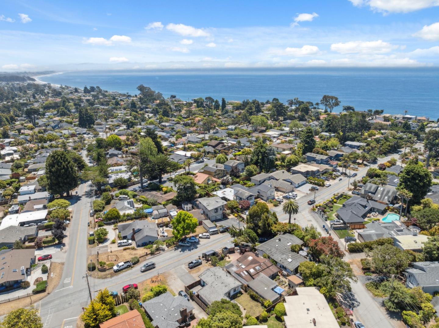 Detail Gallery Image 70 of 94 For 336 Rio Del Mar Blvd, Aptos,  CA 95003 - 3 Beds | 2 Baths
