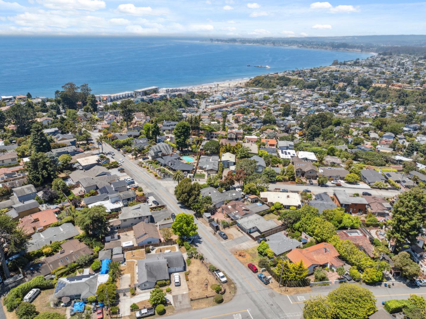 Detail Gallery Image 71 of 94 For 336 Rio Del Mar Blvd, Aptos,  CA 95003 - 3 Beds | 2 Baths
