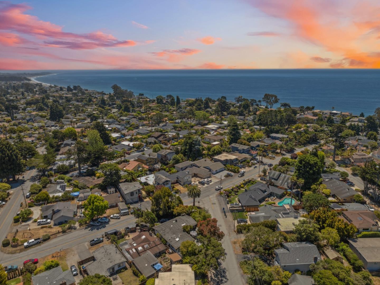 Detail Gallery Image 88 of 94 For 336 Rio Del Mar Blvd, Aptos,  CA 95003 - 3 Beds | 2 Baths