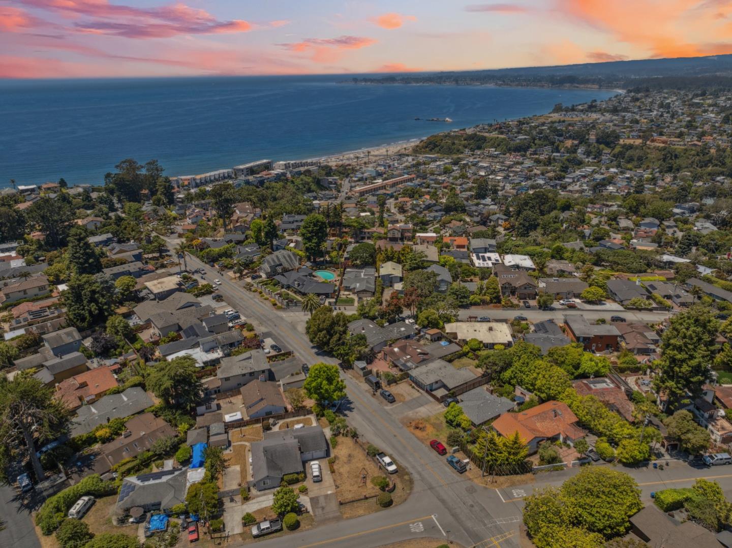 Detail Gallery Image 90 of 94 For 336 Rio Del Mar Blvd, Aptos,  CA 95003 - 3 Beds | 2 Baths