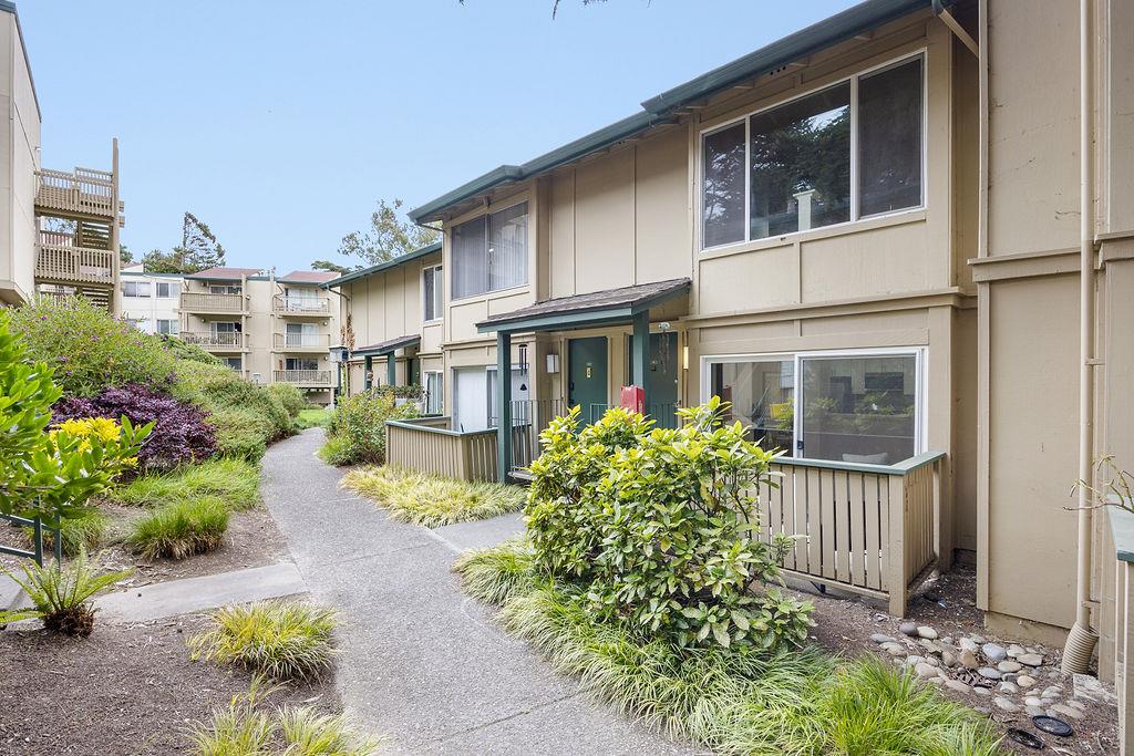 Detail Gallery Image 29 of 54 For 385 Mandarin Dr #4,  Daly City,  CA 94015 - 1 Beds | 1 Baths