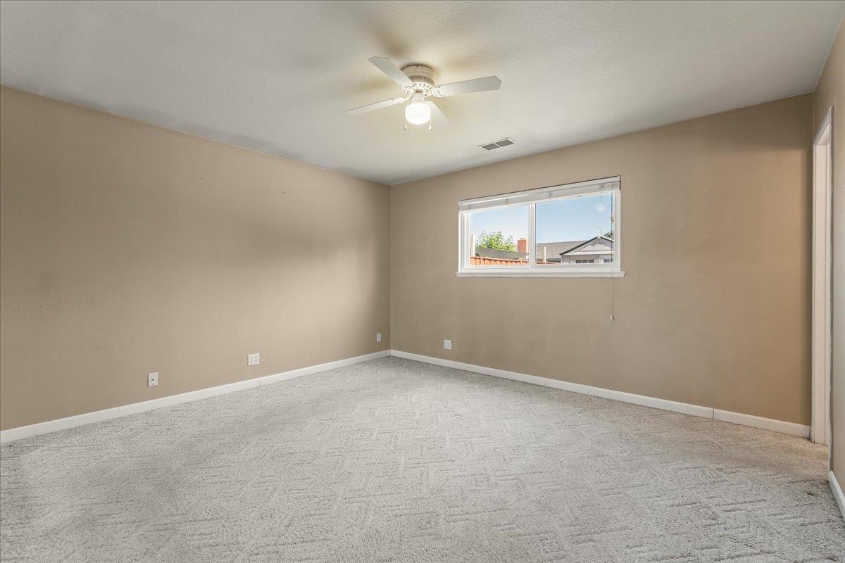 Detail Gallery Image 13 of 22 For 1239 Swaner Dr, Gilroy,  CA 95020 - 3 Beds | 1/1 Baths