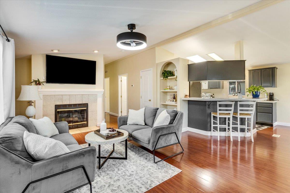 Detail Gallery Image 15 of 55 For 444 Whispering Pines Dr #18,  Scotts Valley,  CA 95066 - 3 Beds | 2 Baths
